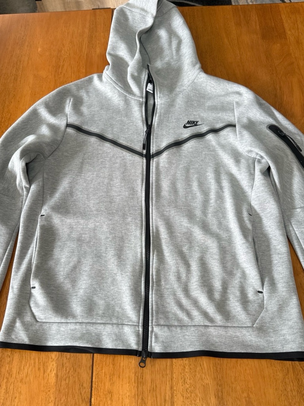 Nike Men’s Large tech fleece full zip hoodie jacket. Gray/black.